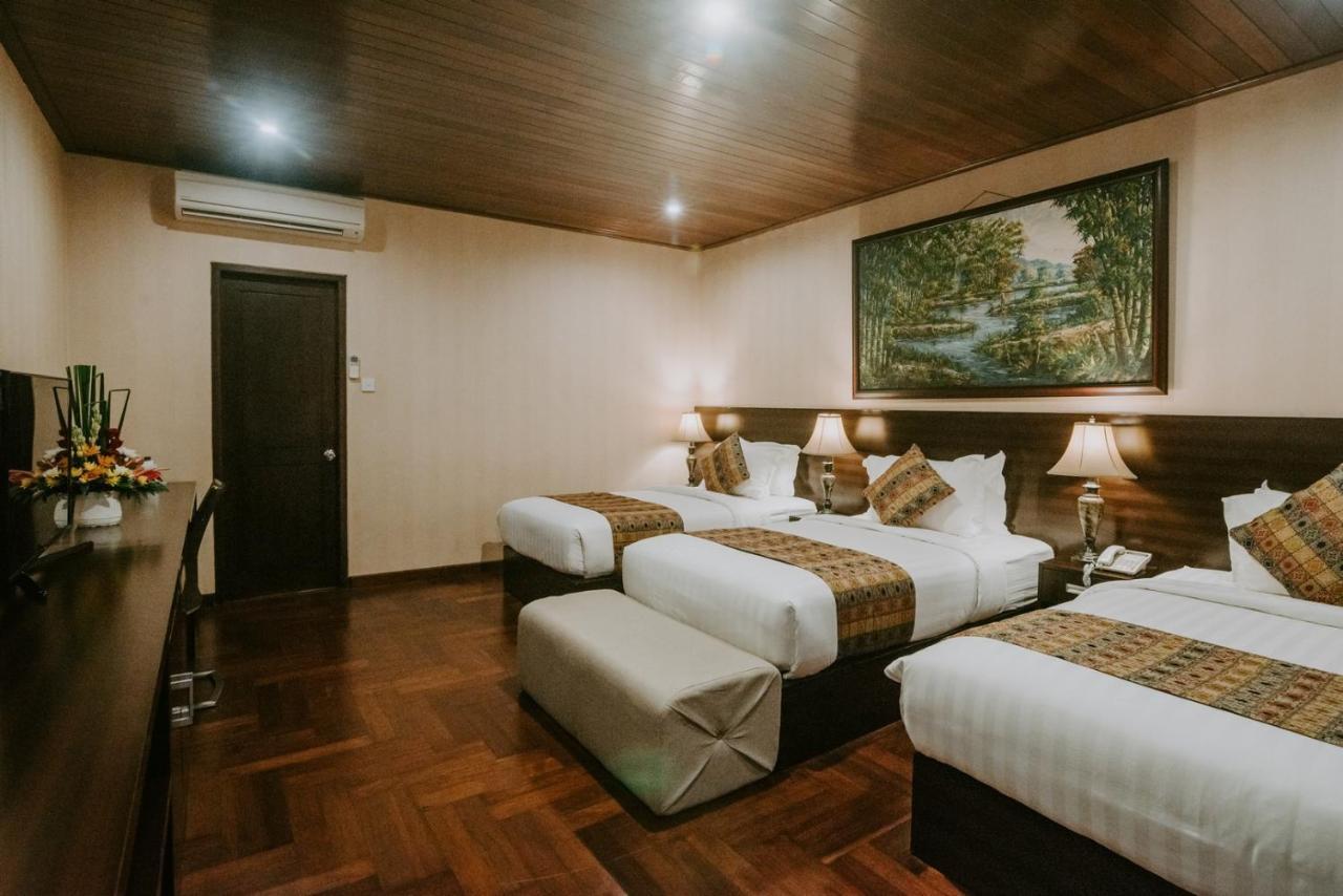 Arthur Suites By Mahavilas Kuta  Exterior photo