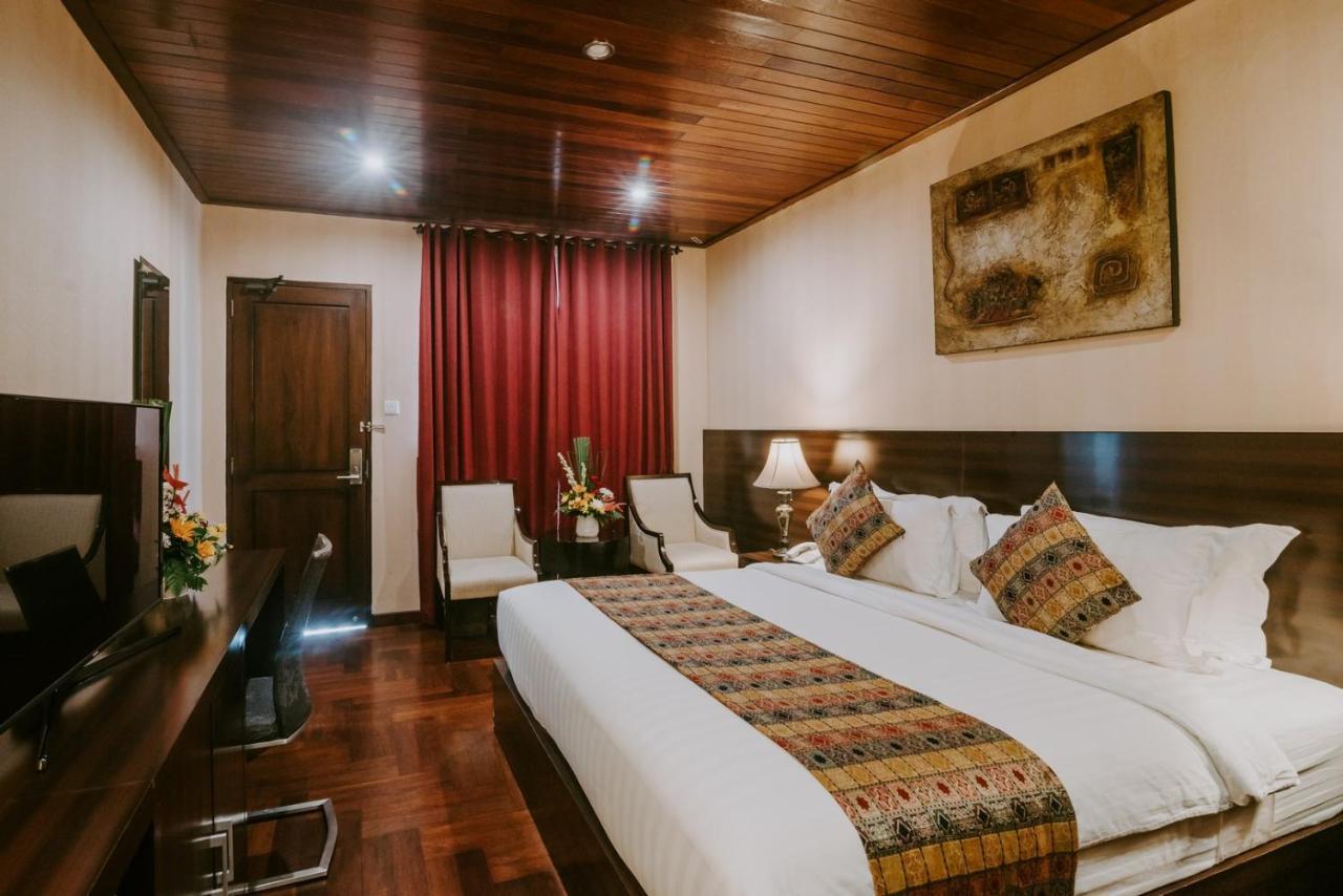 Arthur Suites By Mahavilas Kuta  Exterior photo